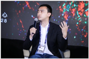 Founder and CEO Yili Wu